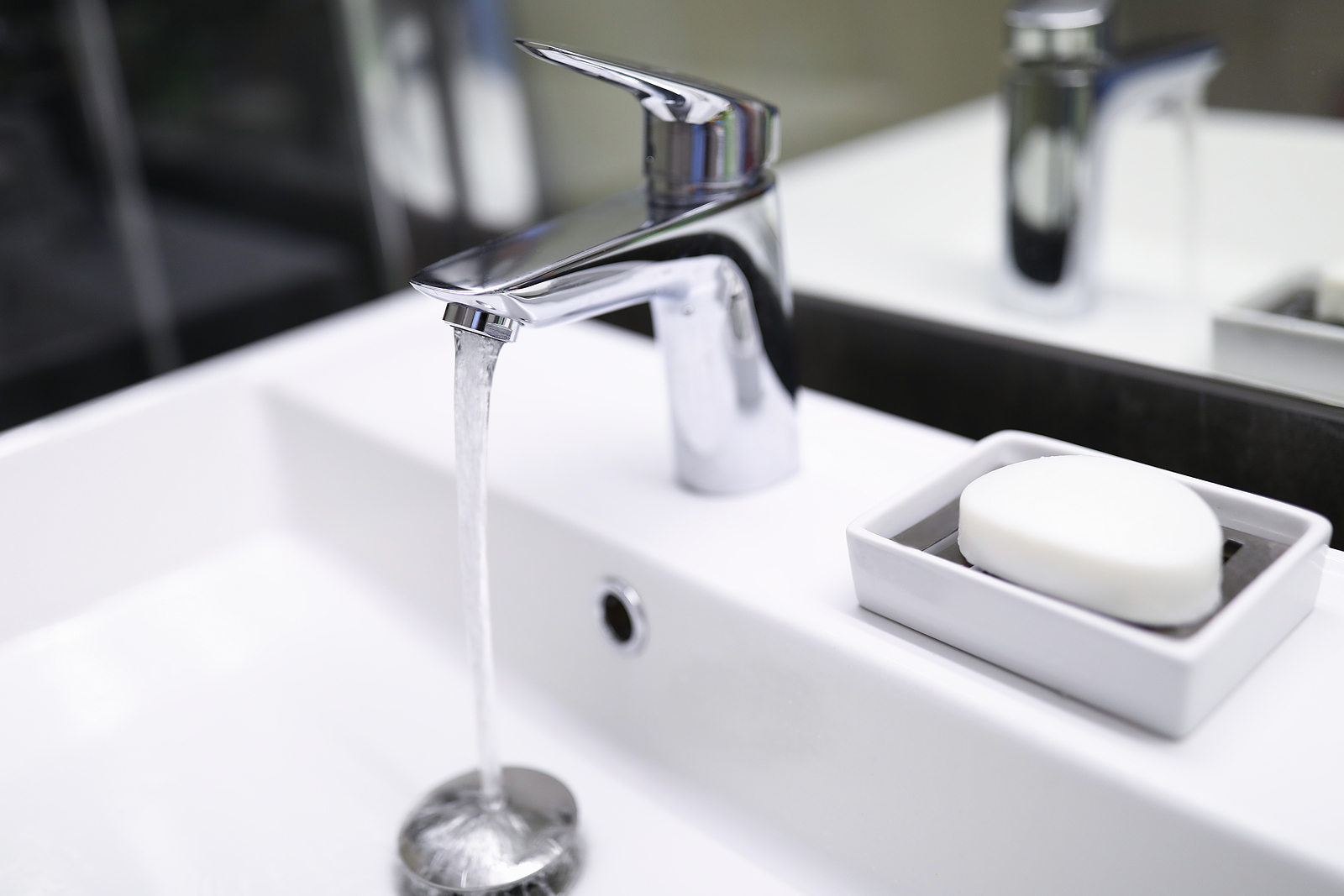 bathroom sink water pressure drope